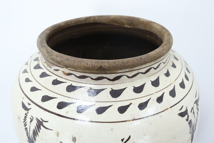 Vintage handmade white glazed cizhou ceramic pot with painted details