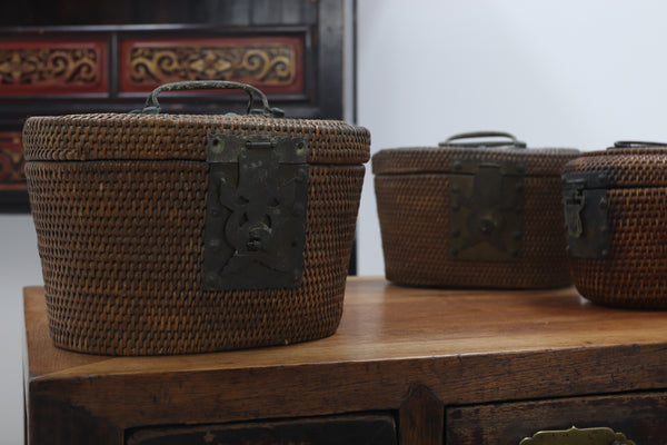 Vintage handmade willow teapot basket 