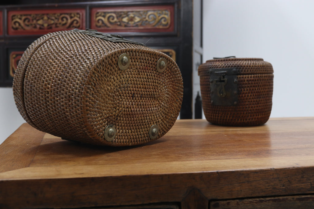Vintage handmade willow teapot basket 