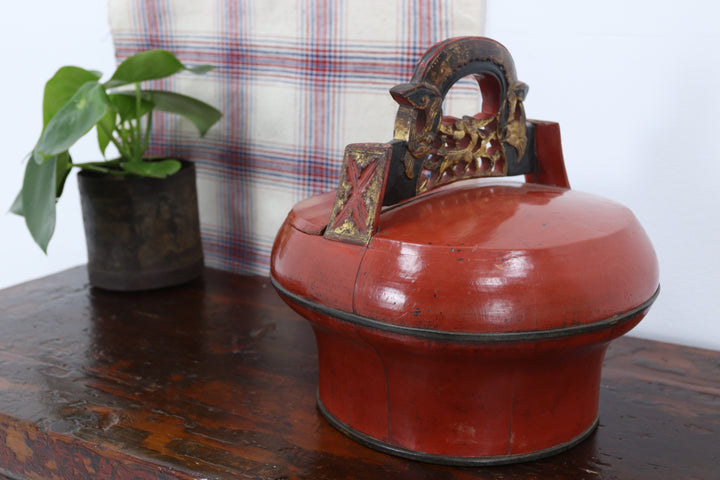 Vintage handmade red lacquered asian storage box with gold paintwork 