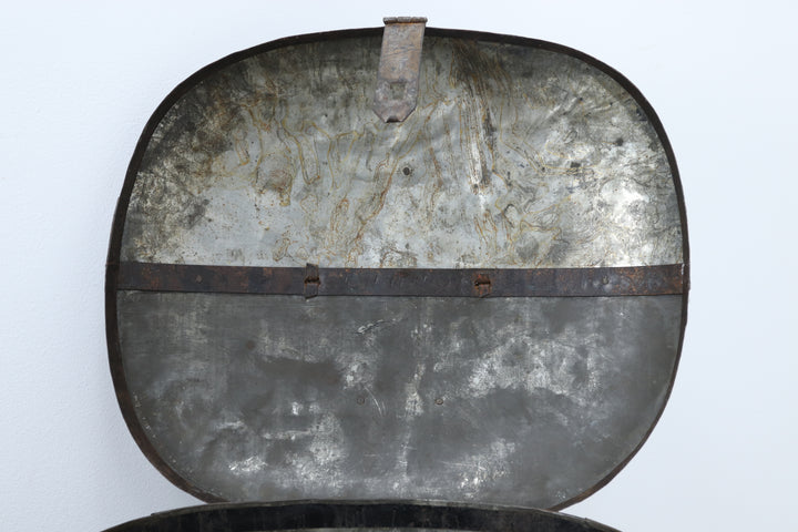 Vintage Oriental Small Metal Container