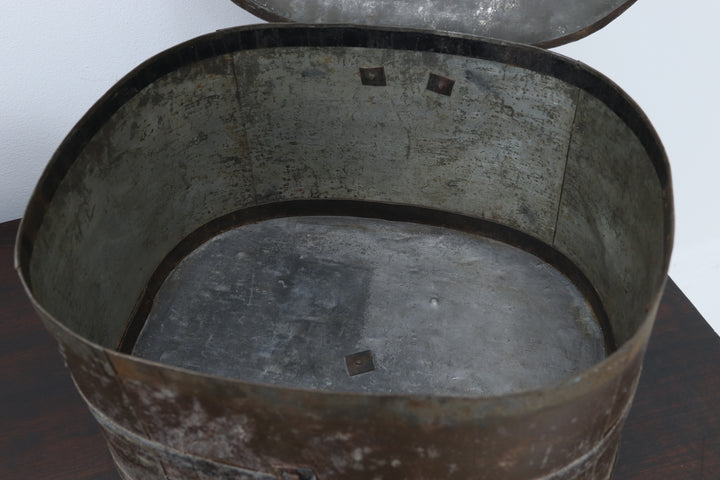 Vintage Oriental Small Metal Container