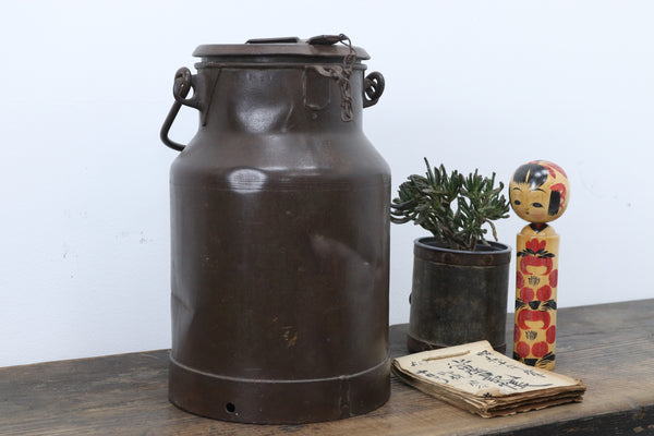 Vintage Oriental Metal Storage Tin