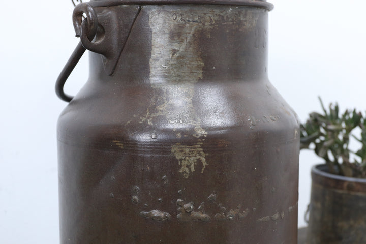 Vintage Oriental Metal Storage Tin