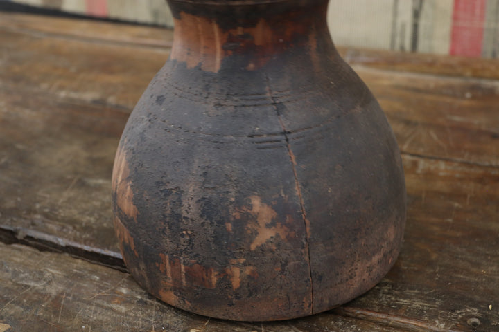 Antique Oriental Handmade Hourglass Pot