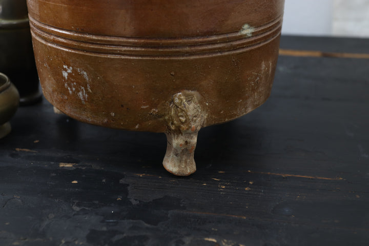 Antique Dark Tripod Ceramic Pot