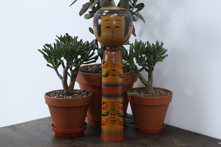 Vintage asian Figurine 