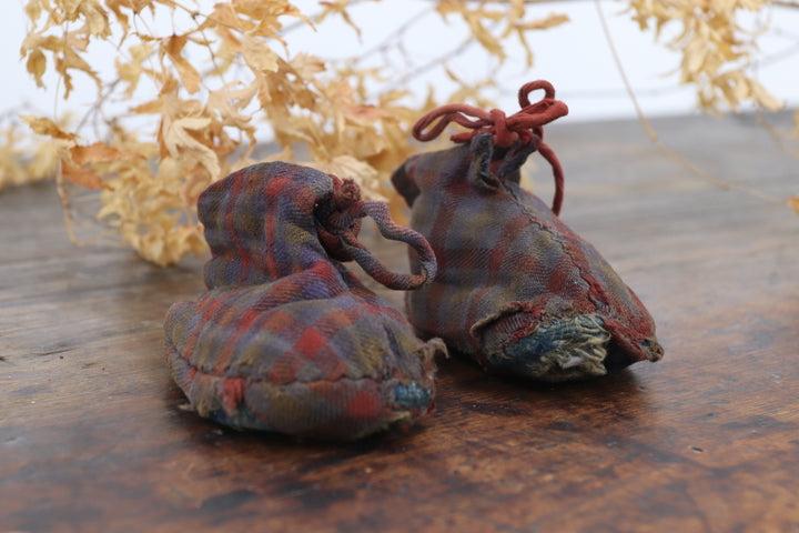 Antique Chequered Cotton Asian Shoes