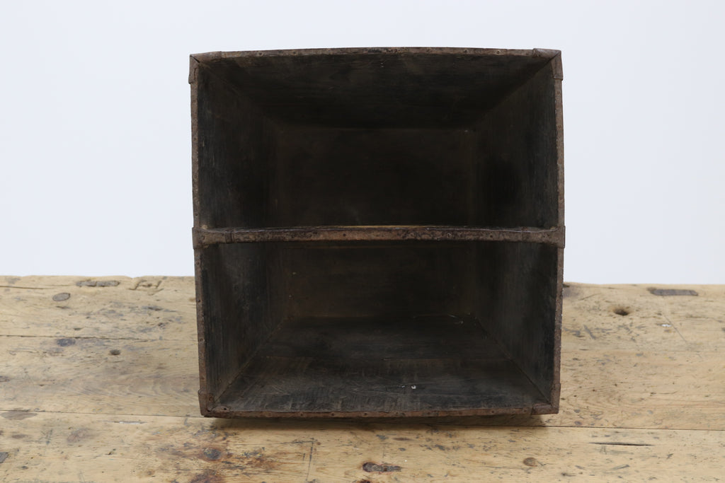 Vintage wooden paddy trug 