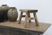 Load image into Gallery viewer, Antique Rustic Wooden Side table seat